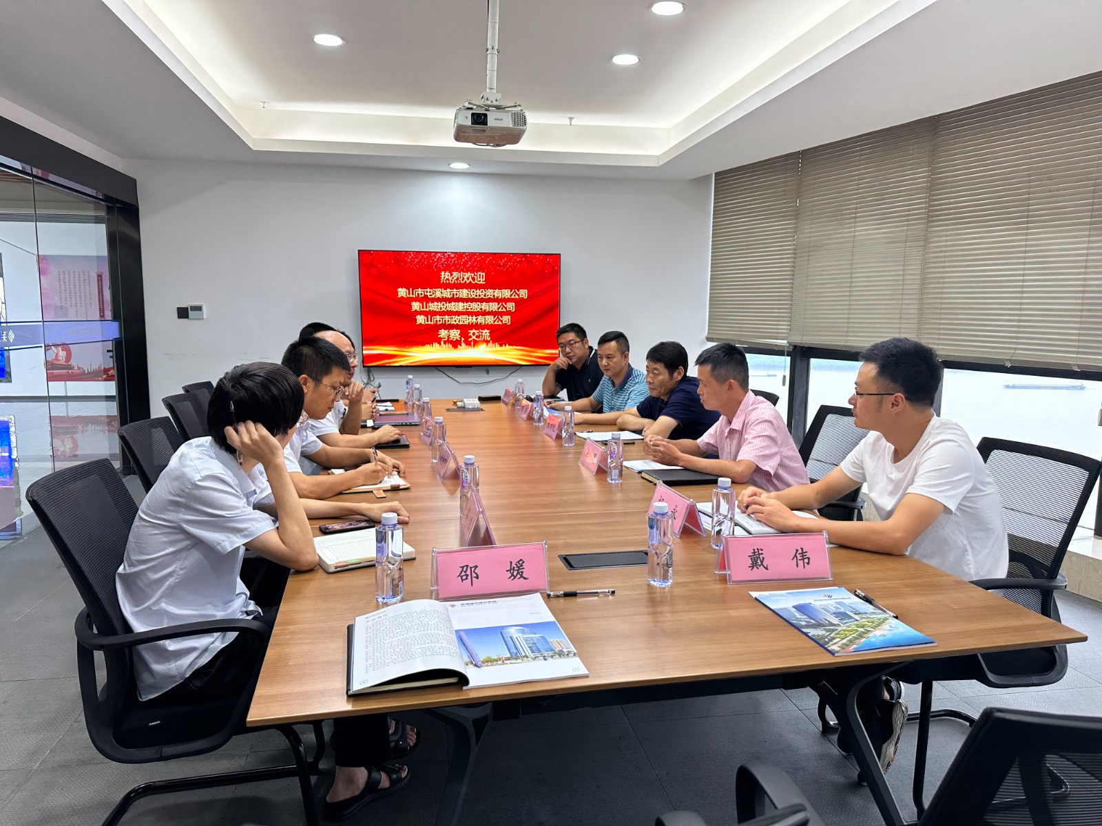 24408846.jpg 24408846.jpg